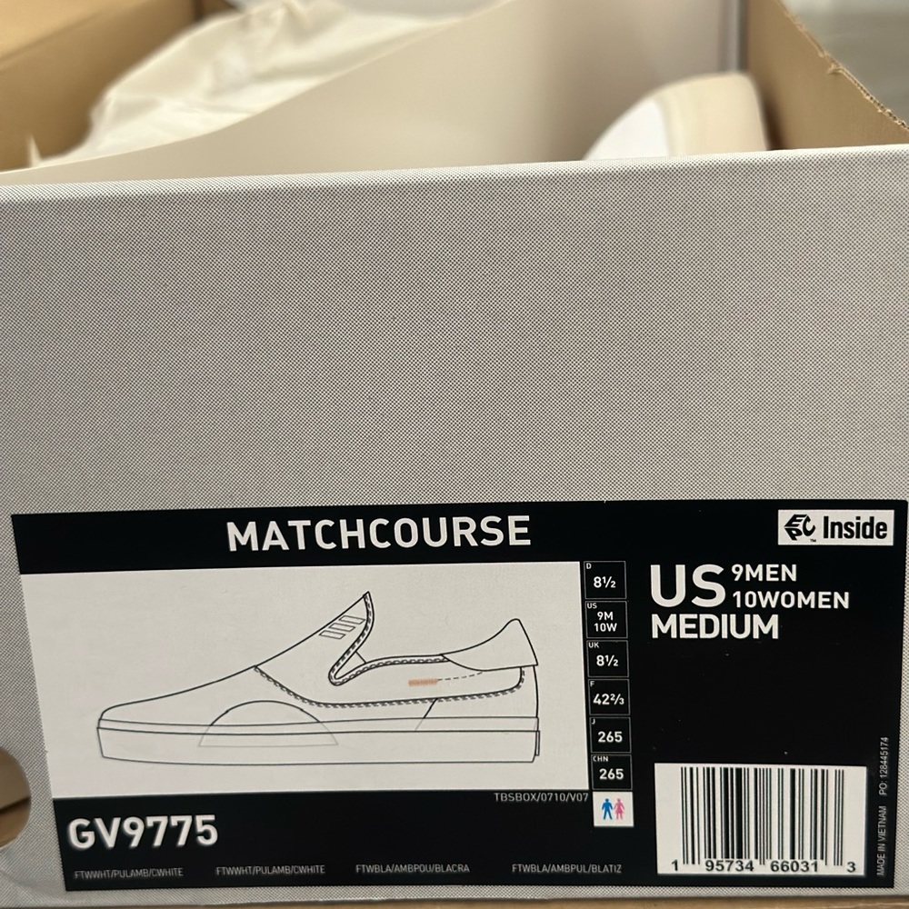 Adidas White slip on Golf Shoes. Unisex. Ladies size 10, Men’s size 9. New.